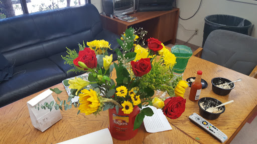 Auto Body Shop «Silicon Valley Auto Body», reviews and photos, 327 E Weddell Dr, Sunnyvale, CA 94089, USA