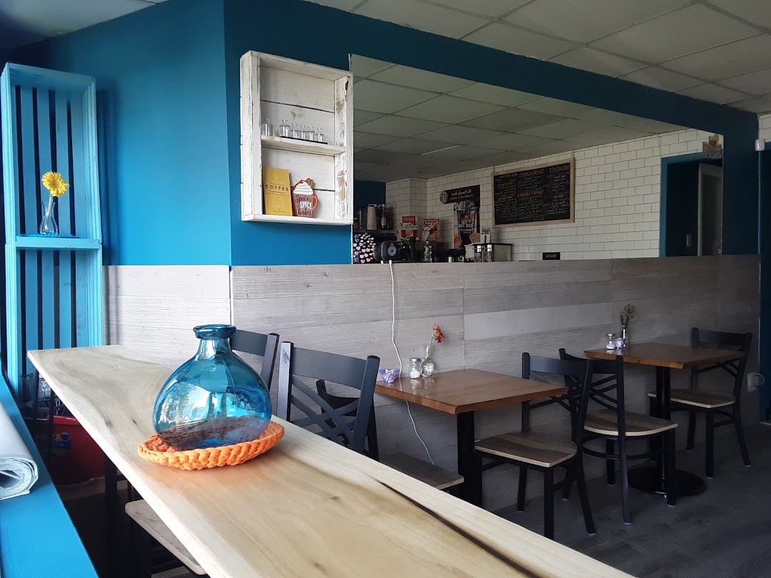 Ucity Coffee & Crepes (Crepes, Pancakes, Bagels, Soups, Russian Borscht, Pumpkin Pie Latte)
