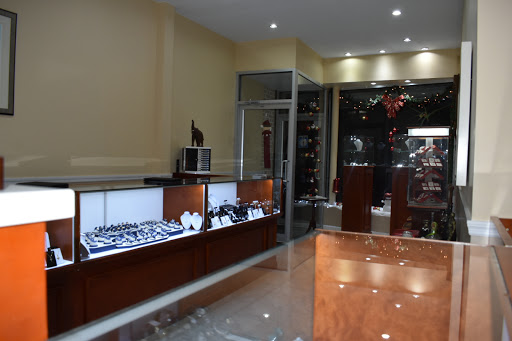 Jewelry Store «Crosby Jewelers», reviews and photos, 1606 Crosby Ave, Bronx, NY 10461, USA