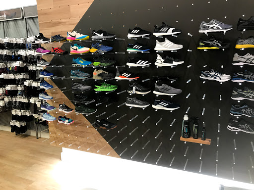 Sporting Goods Store «Gazelle Sports Kalamazoo», reviews and photos, 214 S Kalamazoo Mall, Kalamazoo, MI 49007, USA