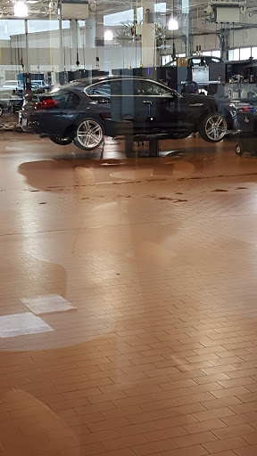 BMW Dealer «Niello BMW Elk Grove», reviews and photos, 8580 Laguna Grove Dr, Elk Grove, CA 95757, USA
