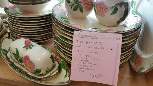 Thrift Store «Ladies of Charity Lake Travis Thrift Shop», reviews and photos, 1508 Ranch Rd 620 S, Lakeway, TX 78734, USA