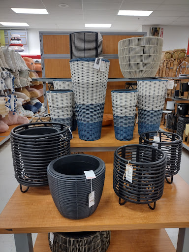 Department Store «T.J. Maxx», reviews and photos, 525 Harvard St, Brookline, MA 02446, USA