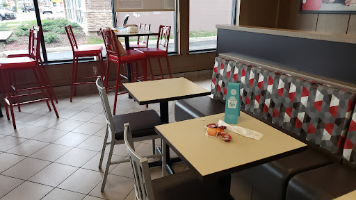 Fast Food Restaurant «Chick-fil-A», reviews and photos, 950 N Elmhurst Rd, Mt Prospect, IL 60056, USA