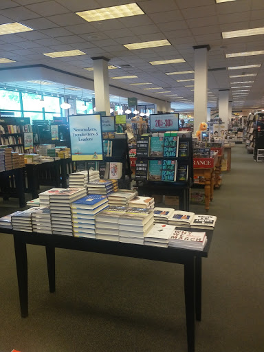 Tiendas de libros en Hartford