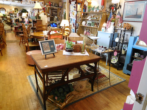 Antique Store «Antiques & Rusty Relics», reviews and photos, 3570 Fancher Rd, Holley, NY 14470, USA