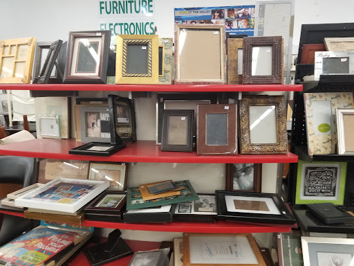Thrift Store «Hope of The Valley Thrift Store», reviews and photos, 19379 Soledad Canyon Rd, Canyon Country, CA 91351, USA