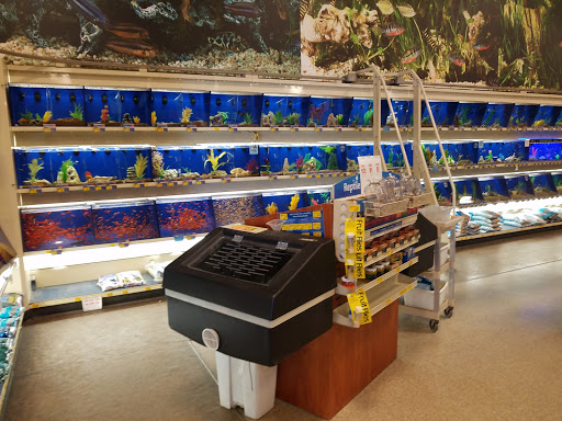 Pet Supply Store «PetSmart», reviews and photos, 1700 Fruitville Pike, Lancaster, PA 17601, USA