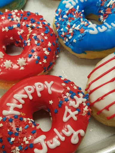 Donut Shop «Ferguson Donut Shop», reviews and photos, 8537 Ferguson Rd, Dallas, TX 75228, USA