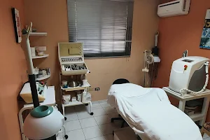 Fancy Clinic image