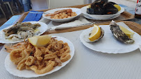 Plats et boissons du Restaurant de fruits de mer l’écailler du panier à Marseille - n°2