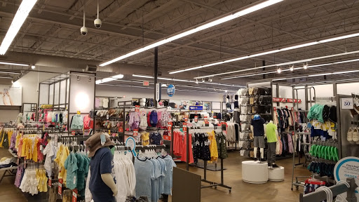 Clothing Store «Old Navy», reviews and photos, 4120 William Penn Hwy, Monroeville, PA 15146, USA