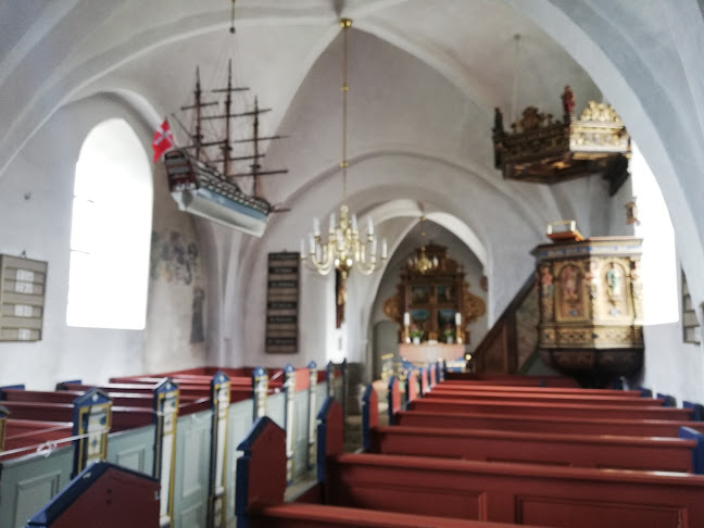 Anmeldelser af Ølsted Kirke i Lillerød - Kirke