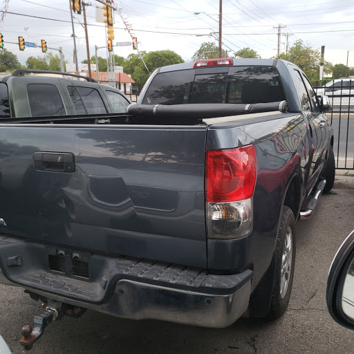 Used Car Dealer «CJAUTOSALES LLC», reviews and photos, 1301 S General McMullen, San Antonio, TX 78237, USA