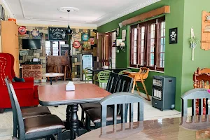 Zest Cafe & Community image