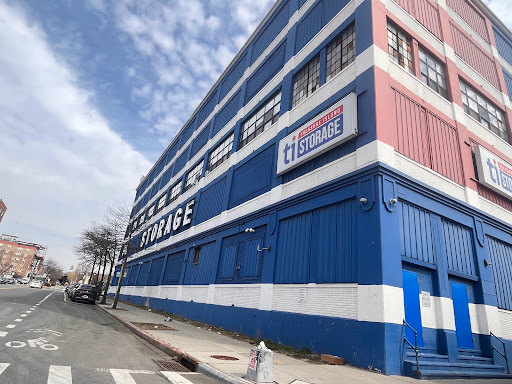 Self-Storage Facility «Treasure Island Storage», reviews and photos, 183 Lorraine St, Brooklyn, NY 11231, USA