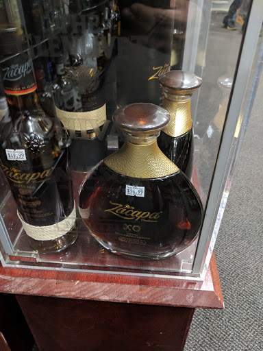 Liquor Store «Town Beverage Liquor Store», reviews and photos, 7804 Bergenline Ave, North Bergen, NJ 07047, USA