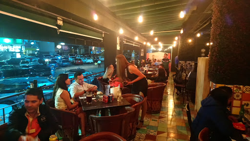 Bar con música en vivo Naucalpan de Juárez