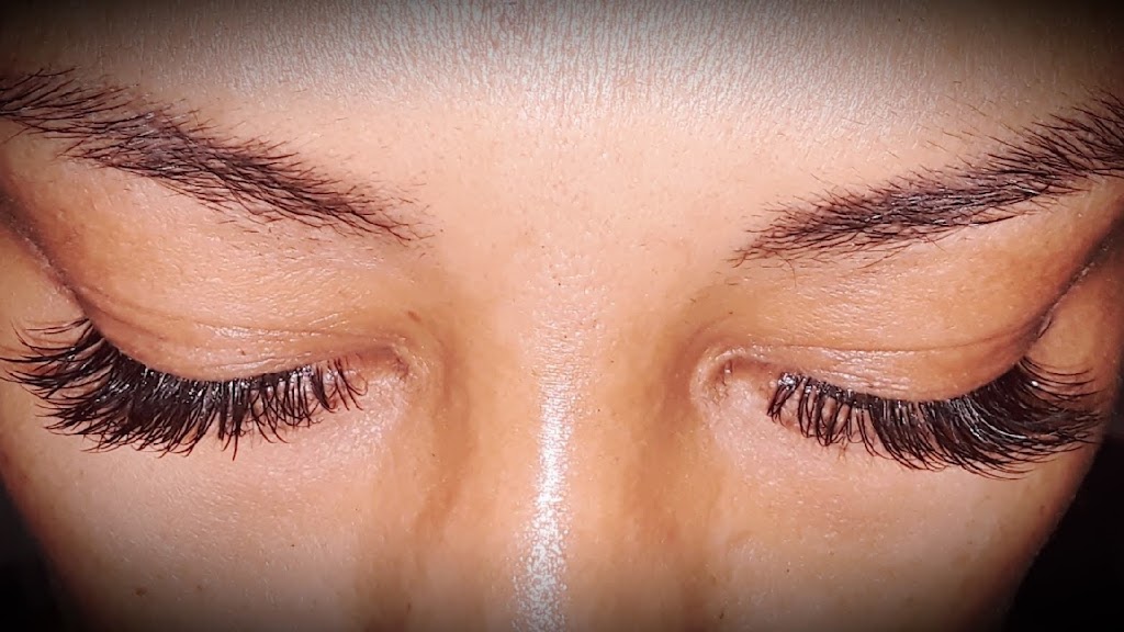 Lashes by Laura Lee @ The Angel's Wing 29412