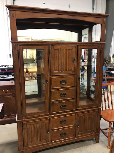 Non-Profit Organization «Drop Inn Resale Store Iowa City», reviews and photos, 1650 Sycamore St, Iowa City, IA 52240, USA