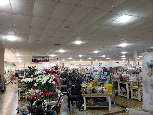 Department Store «HomeGoods», reviews and photos, 435 William Hilton Pkwy A, Hilton Head Island, SC 29926, USA