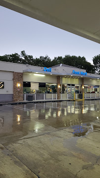 Chevron - Photo 2 - Car repair in Miami, FL, Miami