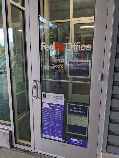 Print Shop «FedEx Office Print & Ship Center», reviews and photos, 10635 NE 8th St, Bellevue, WA 98004, USA