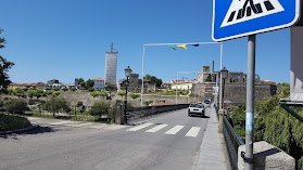 Farmacia Barcelinhos - C. Afonso & Viterbo, Lda.