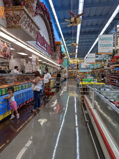 Supermarket «Vallarta Supermarkets», reviews and photos, 8510 Painter Ave L, Whittier, CA 90602, USA