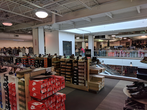 Shoe Store «DSW Designer Shoe Warehouse», reviews and photos, 60 NJ-17, Paramus, NJ 07652, USA