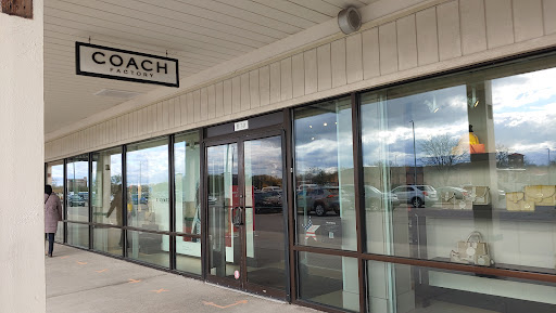Coach, 11811 N Executive Dr, Edinburgh, IN 46124, USA, 