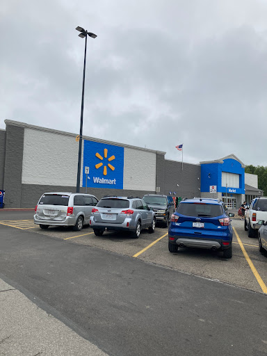Department Store «Walmart Supercenter», reviews and photos, 15050 Springdale Ave, Middlefield, OH 44062, USA