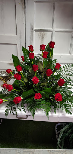 Florist «Temptations Flower Shop», reviews and photos, 2429 N Arkansas, Wichita, KS 67204, USA