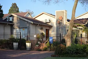 Aandbloem Guest House image