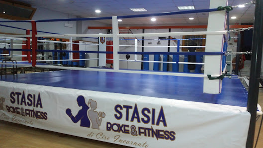 Stasia boxe & fitness Via Rosanea, 144-146, 80048 Sant'Anastasia NA, Italia