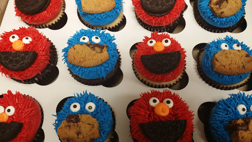 Bakery «Smallcakes Cupcakery & Creamery», reviews and photos, 9699 N Hayden Rd #109, Scottsdale, AZ 85258, USA