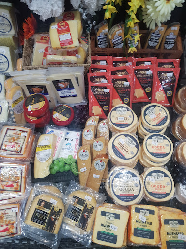 Liquor Store «East Windsor Bottle King», reviews and photos, 385 US-130, East Windsor, NJ 08520, USA