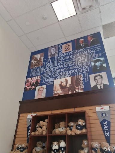 Book Store «Yale University Bookstore», reviews and photos, 77 Broadway, New Haven, CT 06511, USA