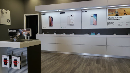Cell Phone Store «Verizon Wireless - TCC», reviews and photos, 7339 52nd Pl E, Bradenton, FL 34203, USA