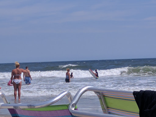 Bar & Grill «The Club at Diamond Beach», reviews and photos, 600 E Raleigh Ave, Wildwood Crest, NJ 08260, USA