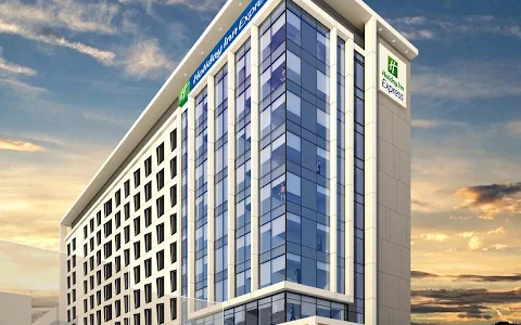 Holiday Inn Express Adelaide City Centre, an IHG Hotel image