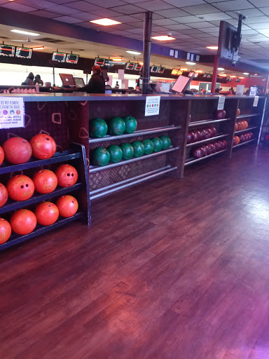 Bowling Alley «AMF Diamond Lanes», reviews and photos, 267 N Forest Blvd, Houston, TX 77090, USA