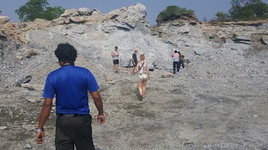 Rock Breaking Location