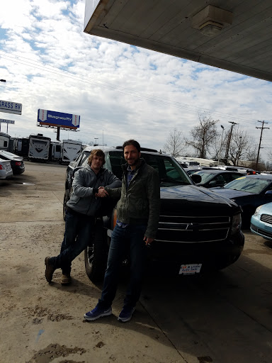 Car Dealer «6k & Under Auto Sales», reviews and photos, 1701 N Broadway, Lexington, KY 40505, USA