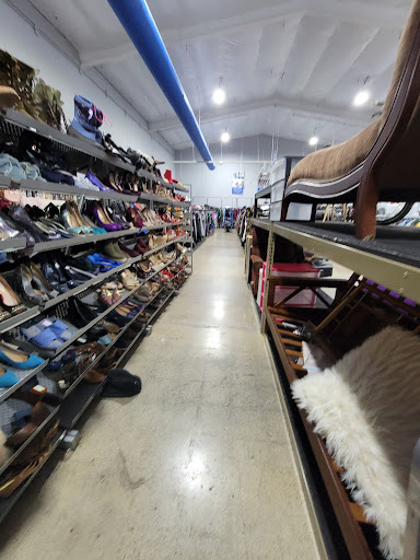 Thrift Store «Goodwill of Silicon Valley», reviews and photos, 311 W Calaveras Blvd, Milpitas, CA 95035, USA