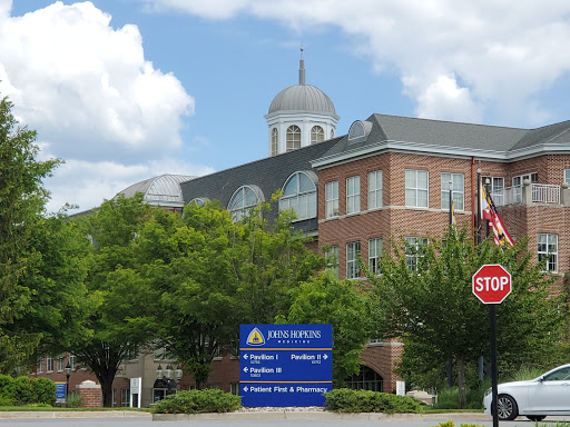 Shopping Mall «Green Spring Station-Shopping», reviews and photos, 10751 Falls Rd, Lutherville, MD 21093, USA