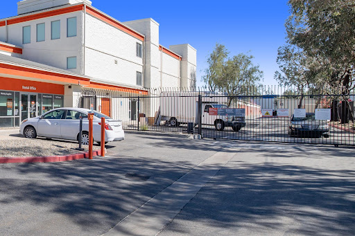 Self-Storage Facility «Public Storage», reviews and photos, 9350 Topanga Canyon Blvd, Chatsworth, CA 91311, USA