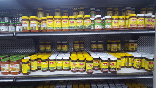 Shopping Mall «Solon Square», reviews and photos, 33311-33631 Aurora Rd, Solon, OH 44139, USA