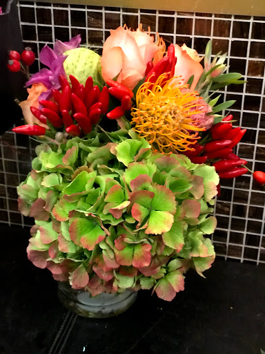 Flor & Decor flowers & more