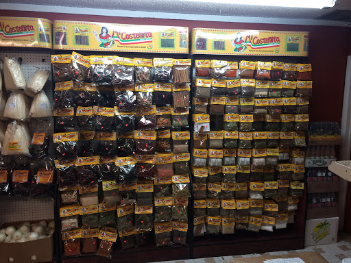 Mexican Grocery Store «El Paso Tacqueria and Latin Market», reviews and photos, 601 Hollywood Blvd, Iowa City, IA 52240, USA